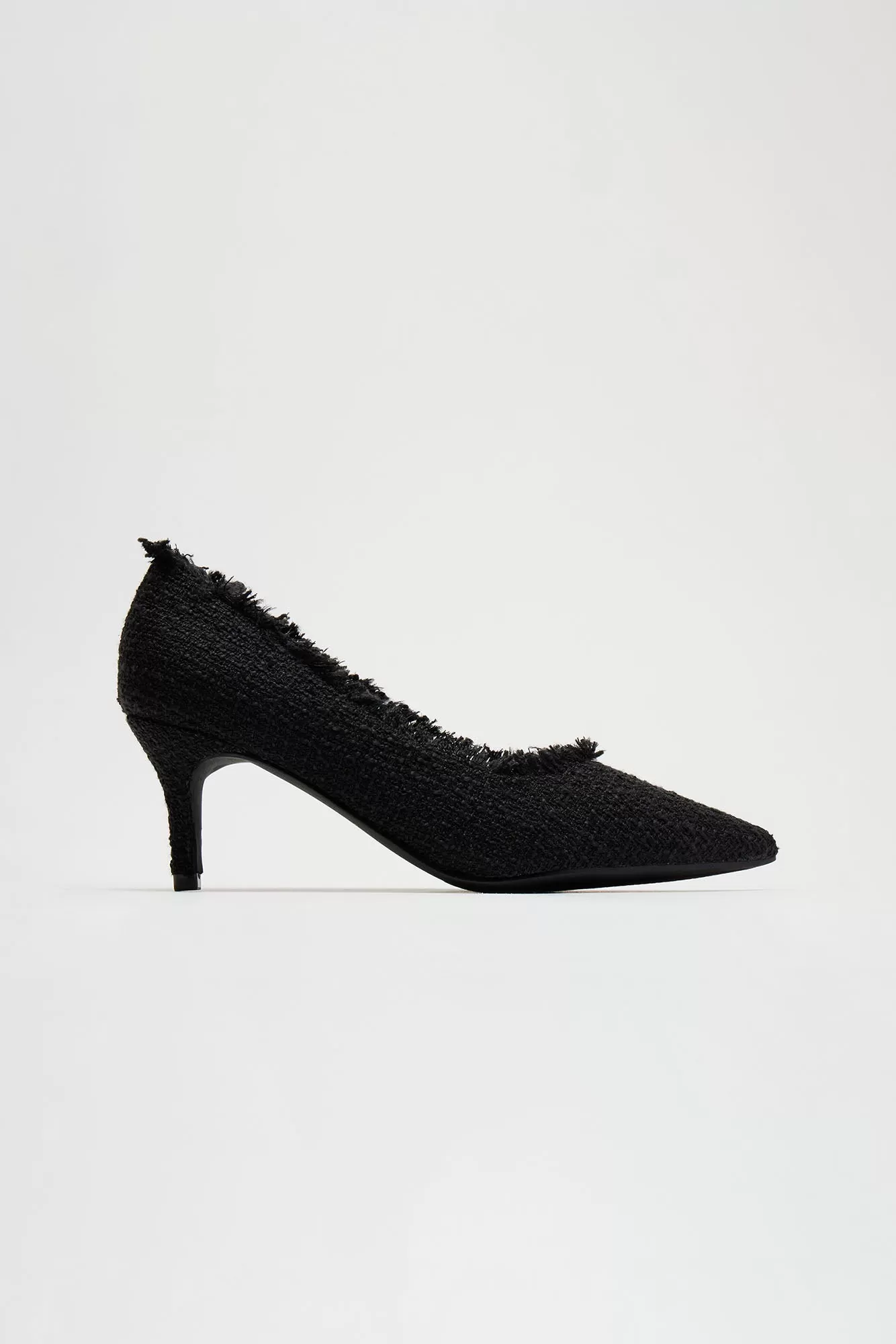 Chic Life Pumps - Black