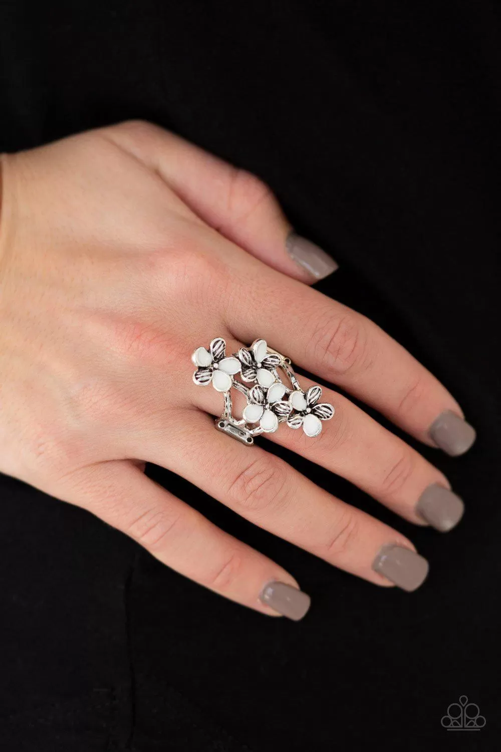 Climbing Gardens White Flower Ring - Paparazzi Accessories