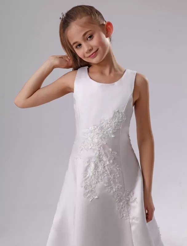 Elegant Crew Neck White Flower Girl Dress Applique Satin Long Dress