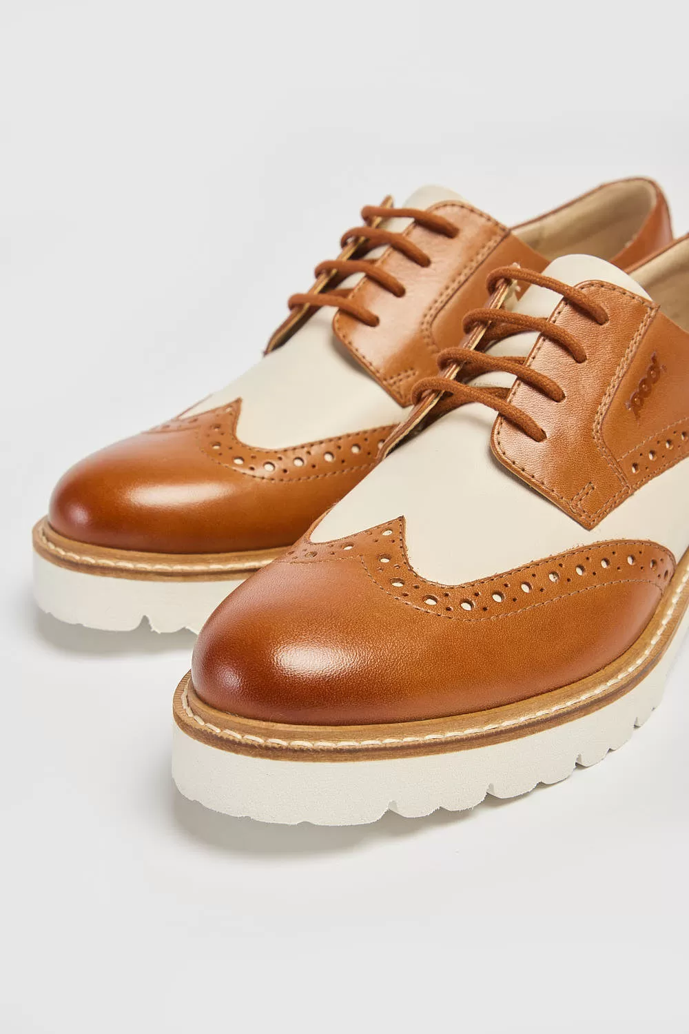 Ladies Lace Up Brogues Pod Leather Ladies Shoes Tan Kortney