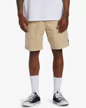 Larry Layback Corduroy 18 Shorts - Chino