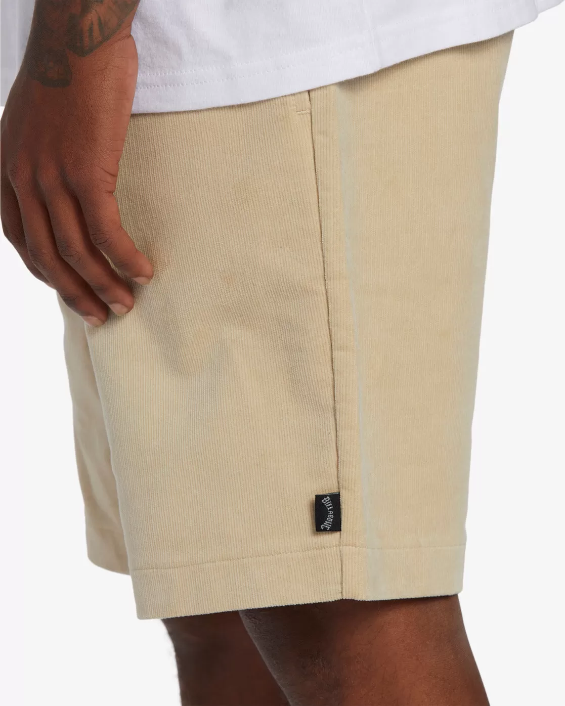 Larry Layback Corduroy 18 Shorts - Chino