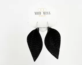 Leather Petal Earring Weaved Black