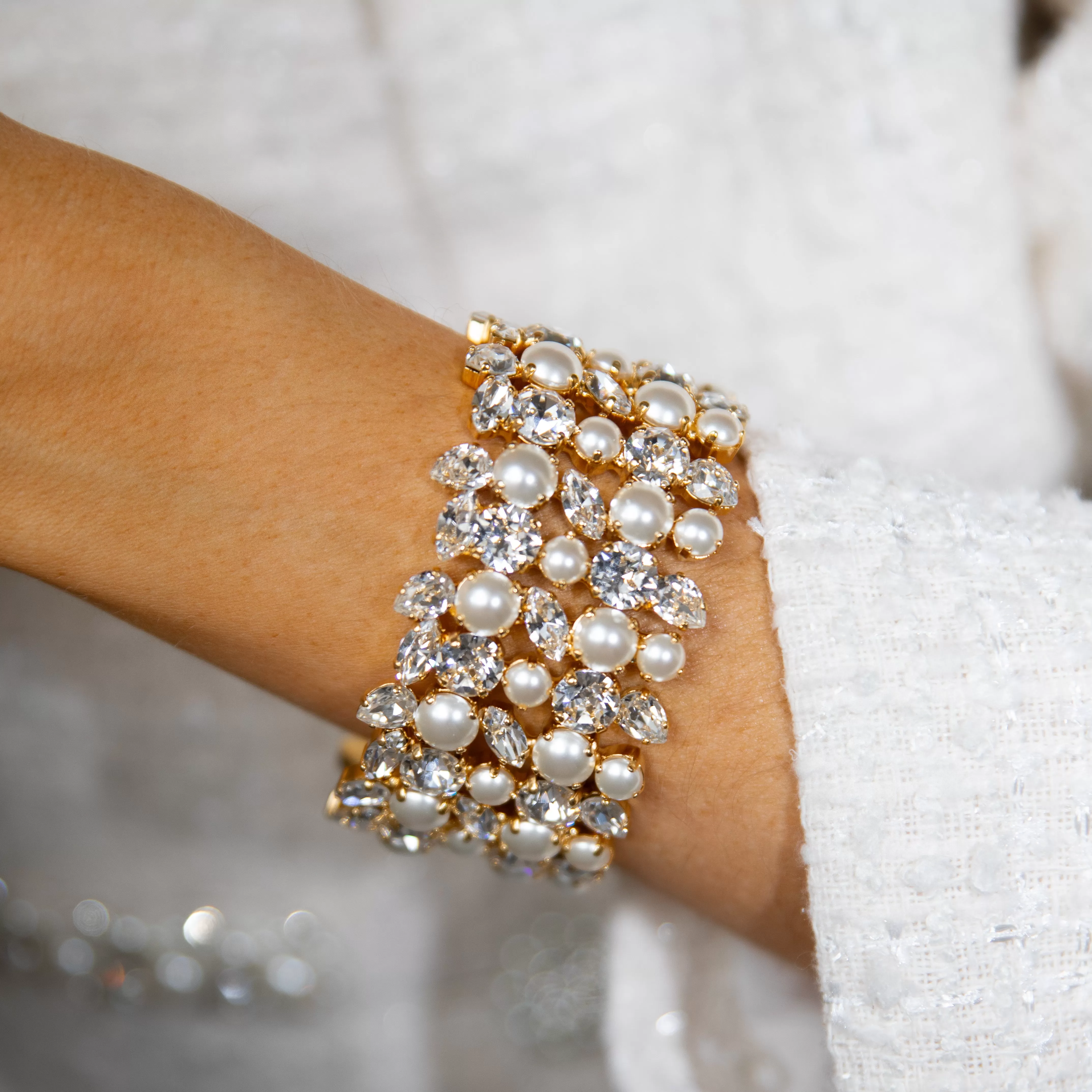 Multi Cuff Bracelet / Pearl   Crystal