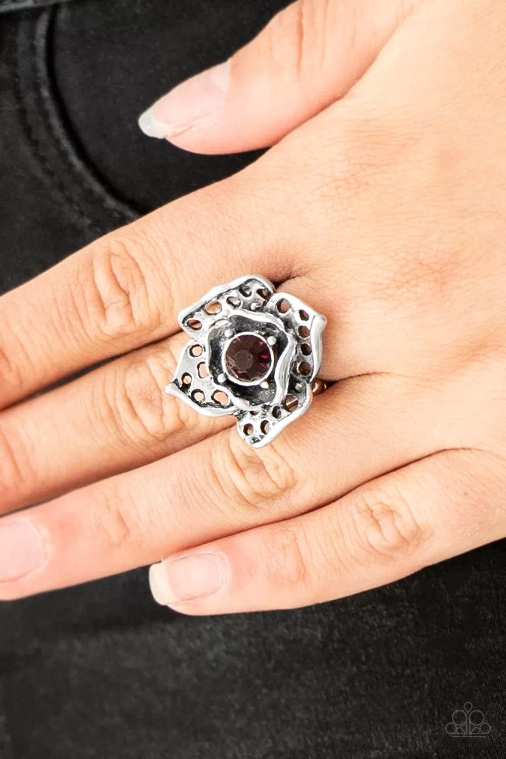 Paparazzi Glowing Gardens - Purple Flower Ring