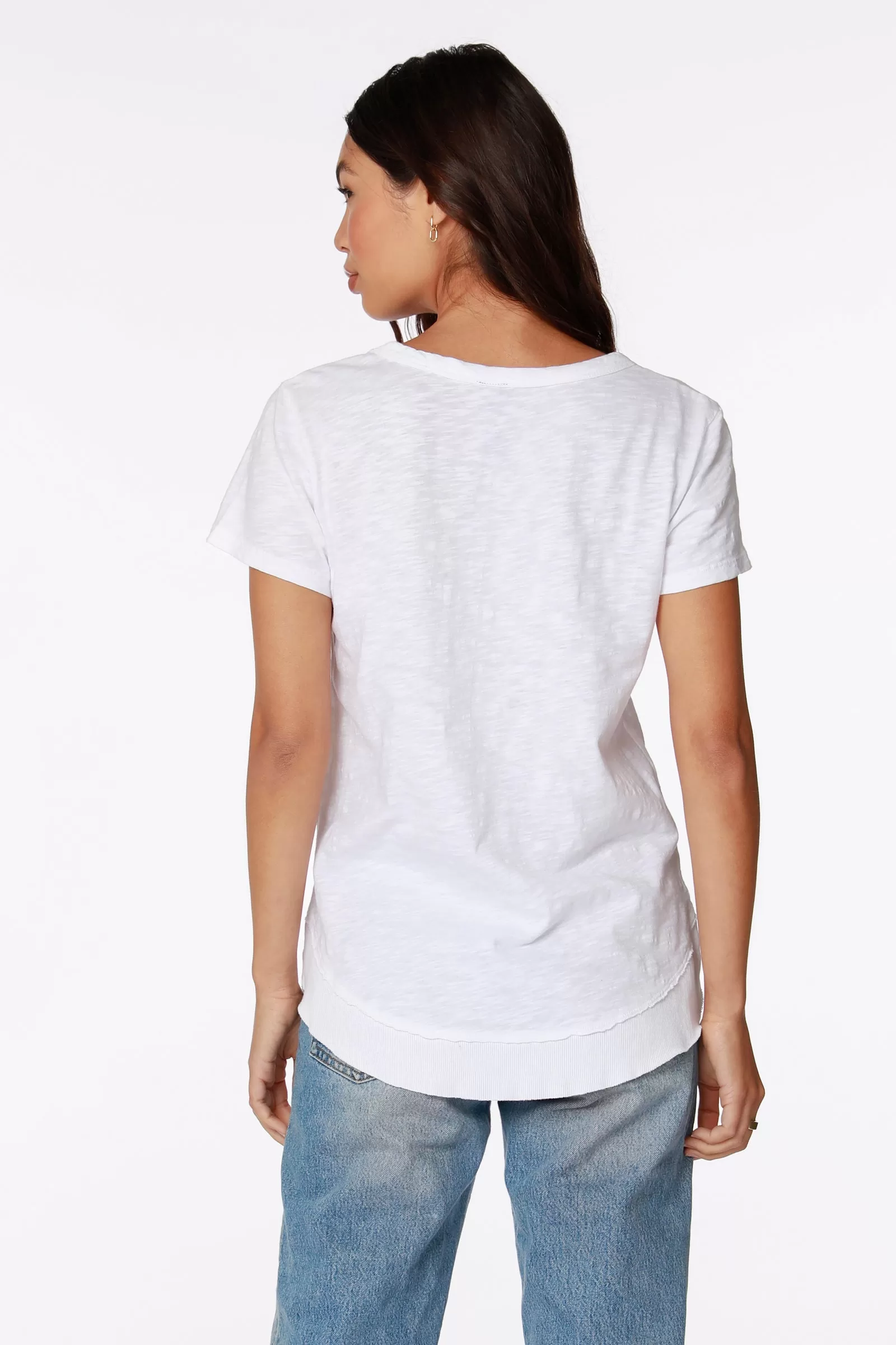 SHORT SLEEVE ROUND HEM TEE