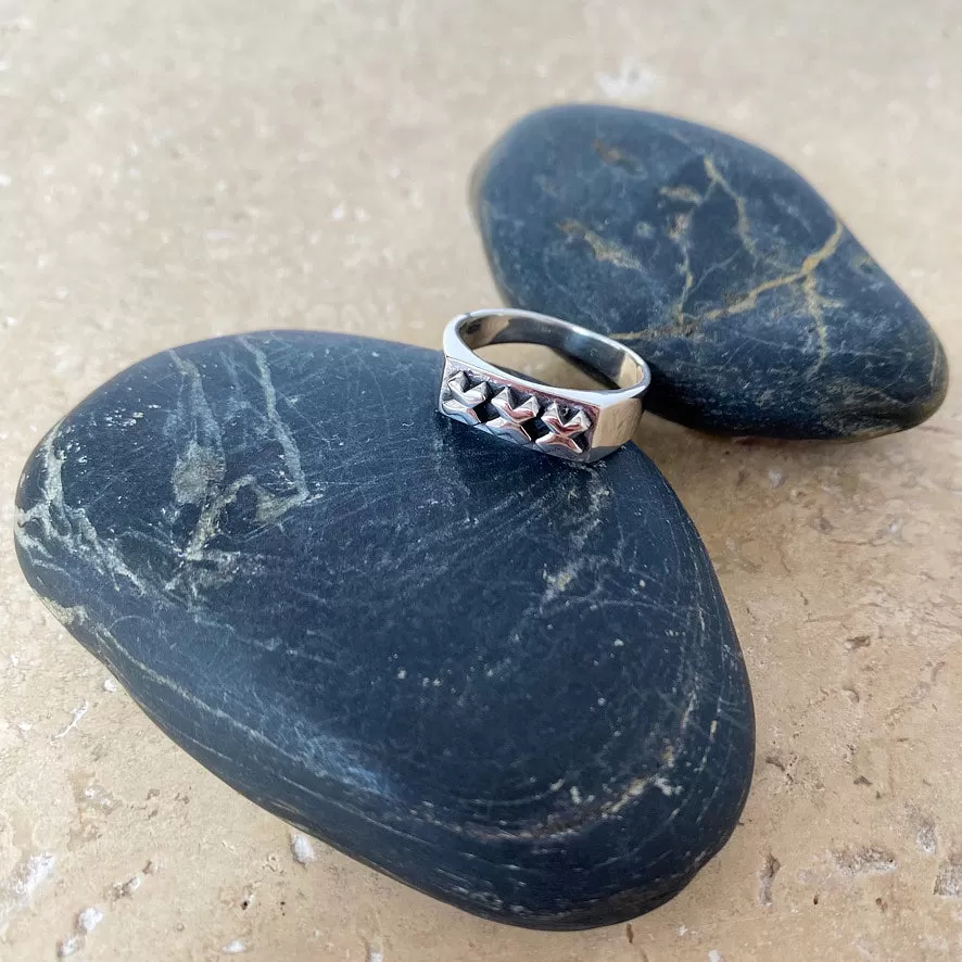 Sterling Silver Ring - Kisses